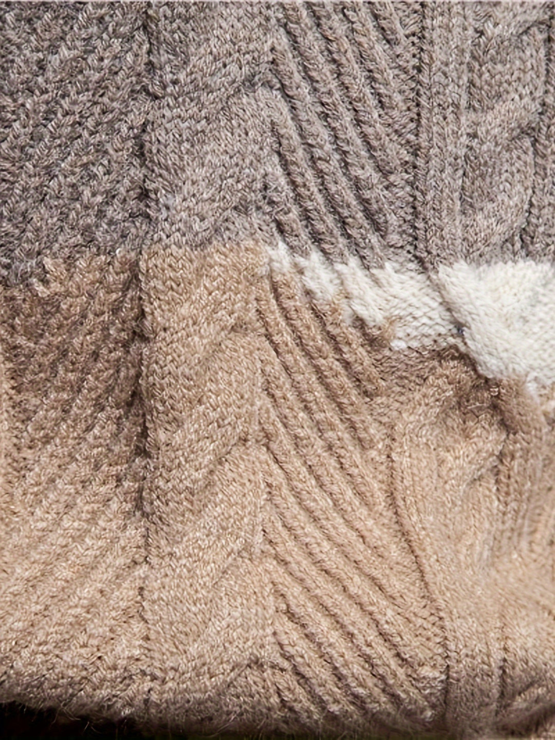 Wallace | Textured Colour-Block Sweater