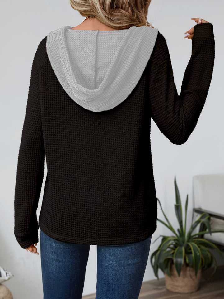 Della | Cozy Waffle-Knit Hoodie
