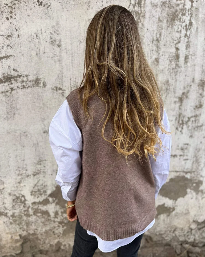 Beatrice | Relaxed V-Neck Knit Vest