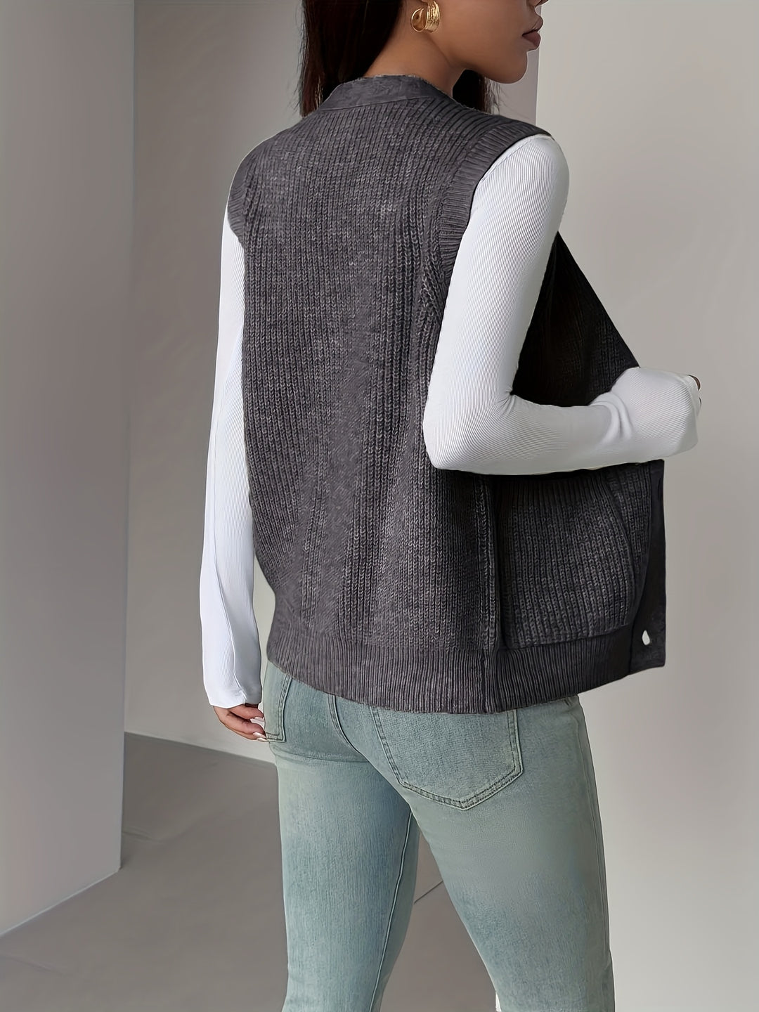 Fern | Buttoned V-Neck Knit Vest