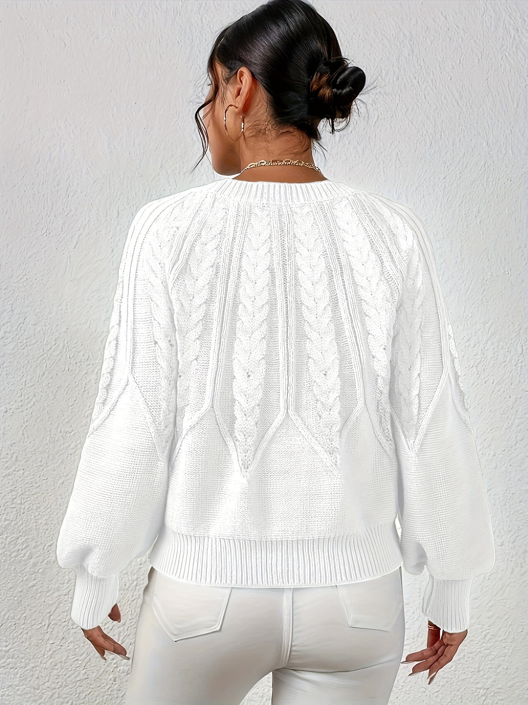 Greta | Cable-Knit Round-Neck Sweater