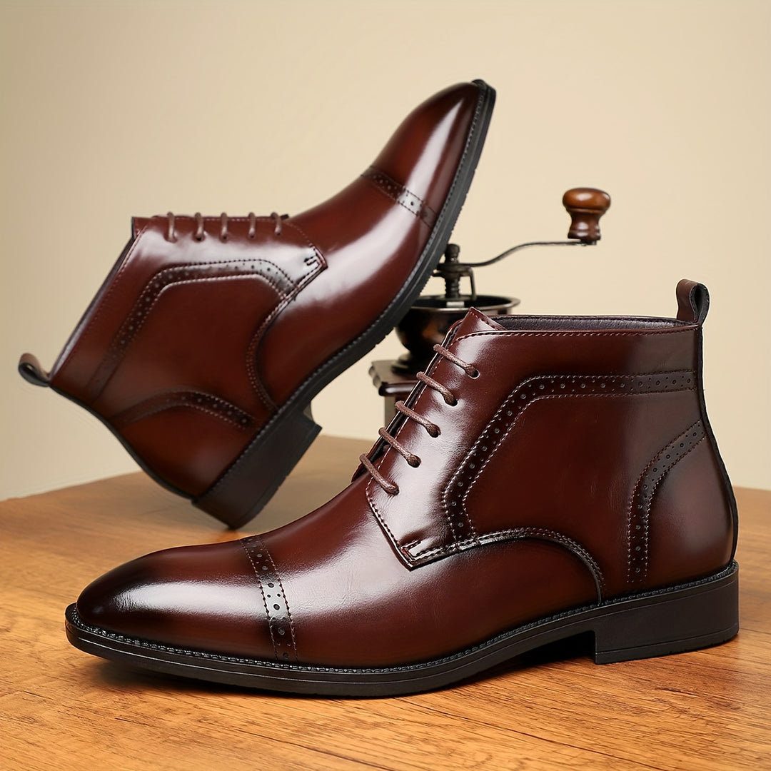 Ashford | Classic Cap-Toe Lace-Up Boots