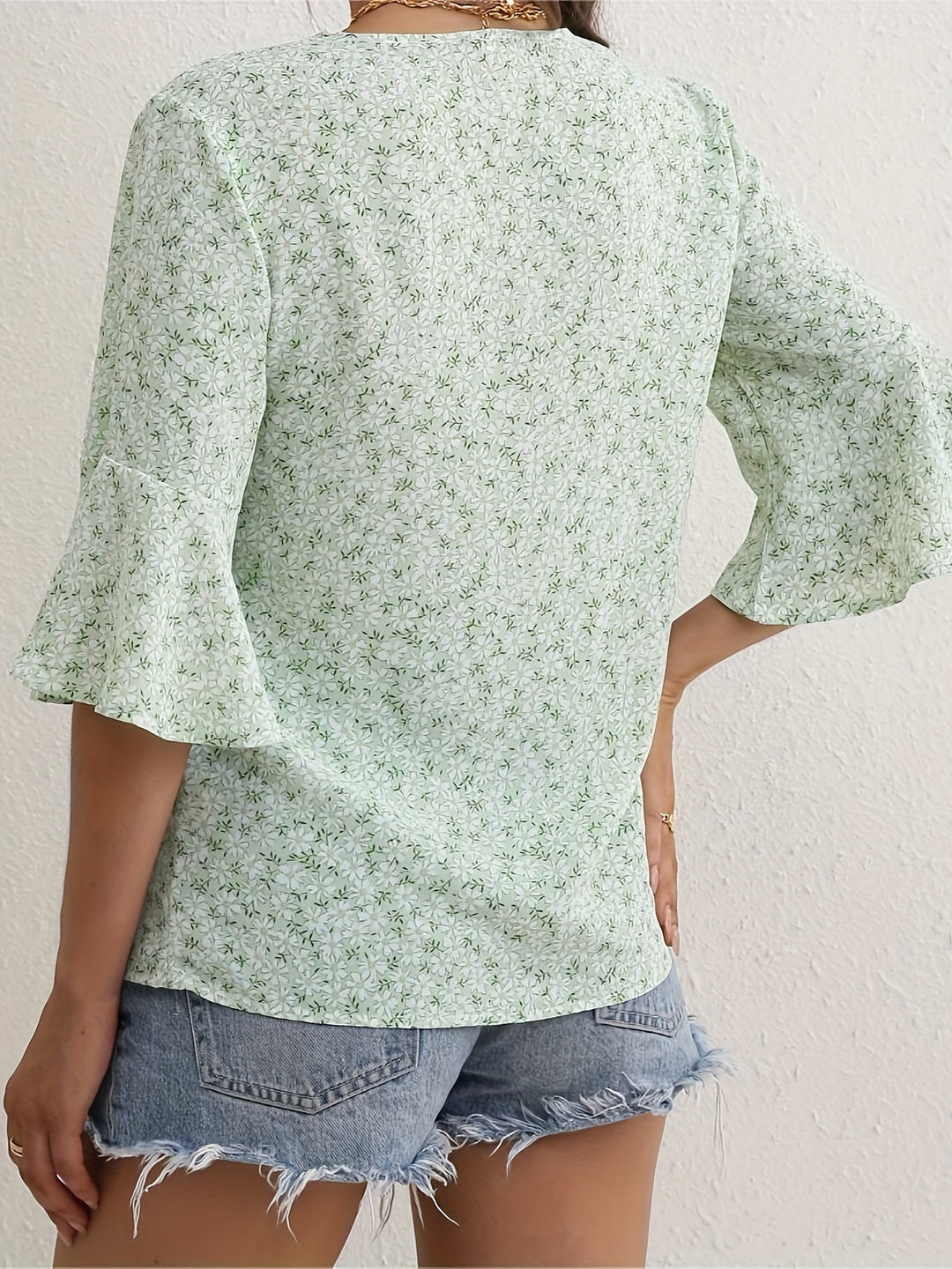 Marianne | Floral Ruffle-Sleeve Blouse