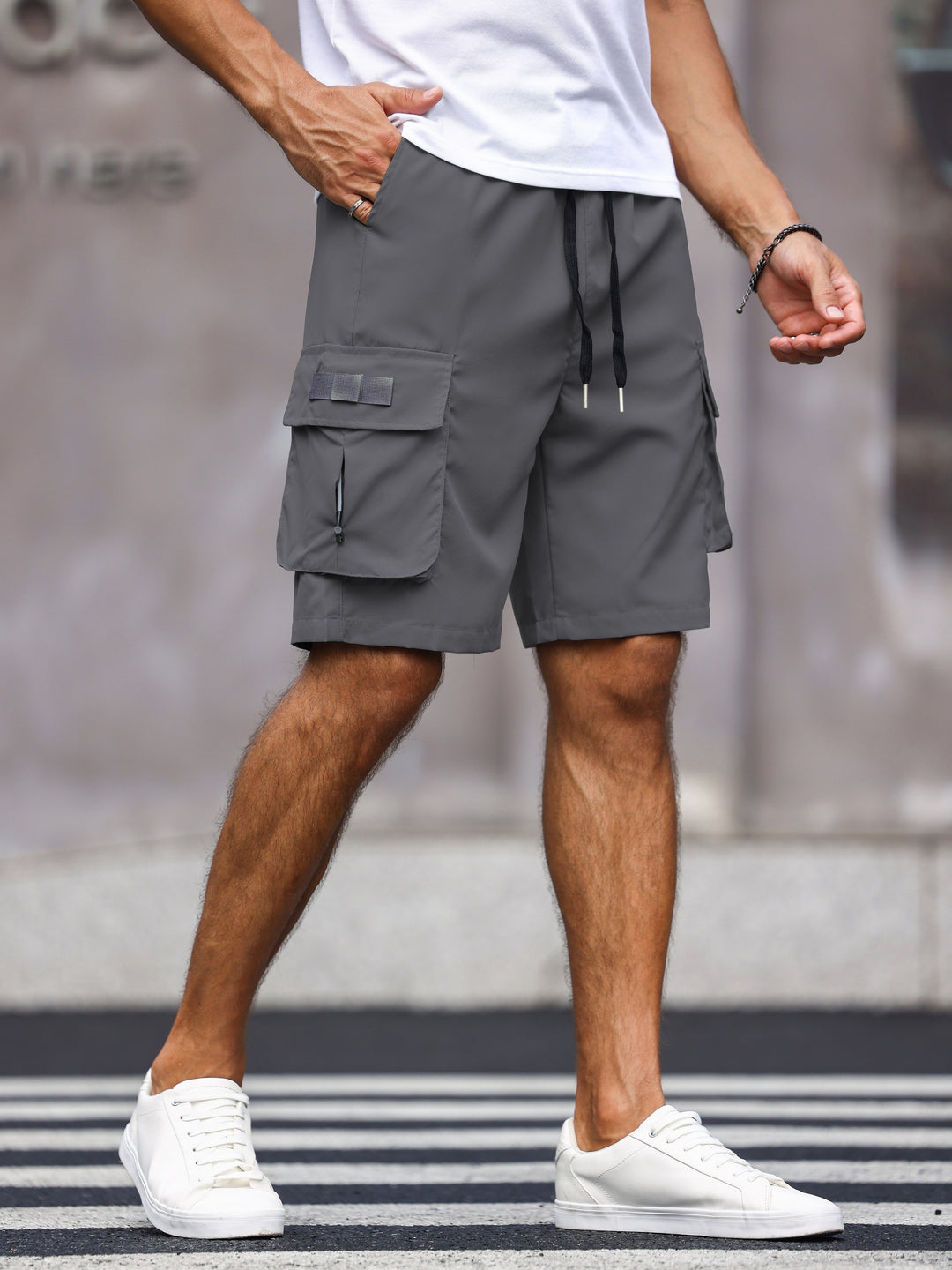 Briggs | Men's Multi-Pocket Cargo Shorts