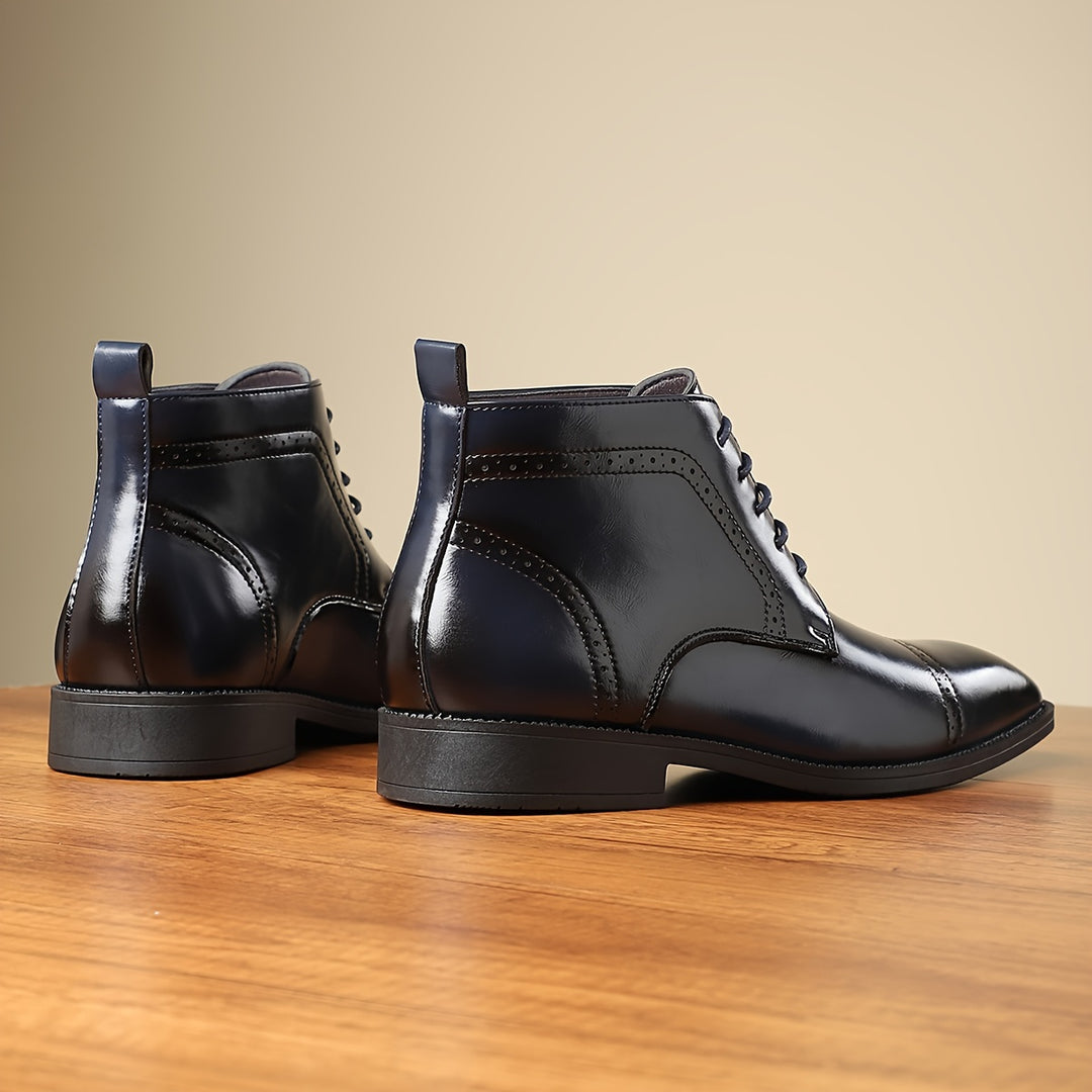 Ashford | Classic Cap-Toe Lace-Up Boots