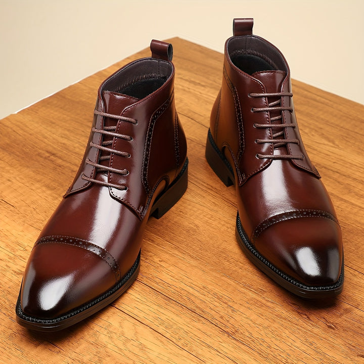 Ashford | Classic Cap-Toe Lace-Up Boots