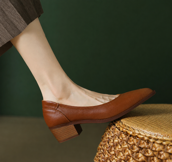 Juliet | Pointed-Toe Block Heel Pumps