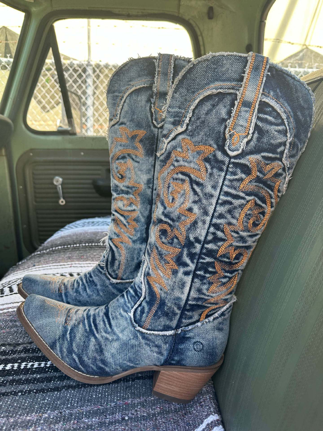 Rosalyn | Embroidered Western Boots