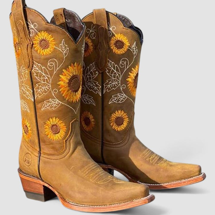 Emmeline | Embroidered Western Boots