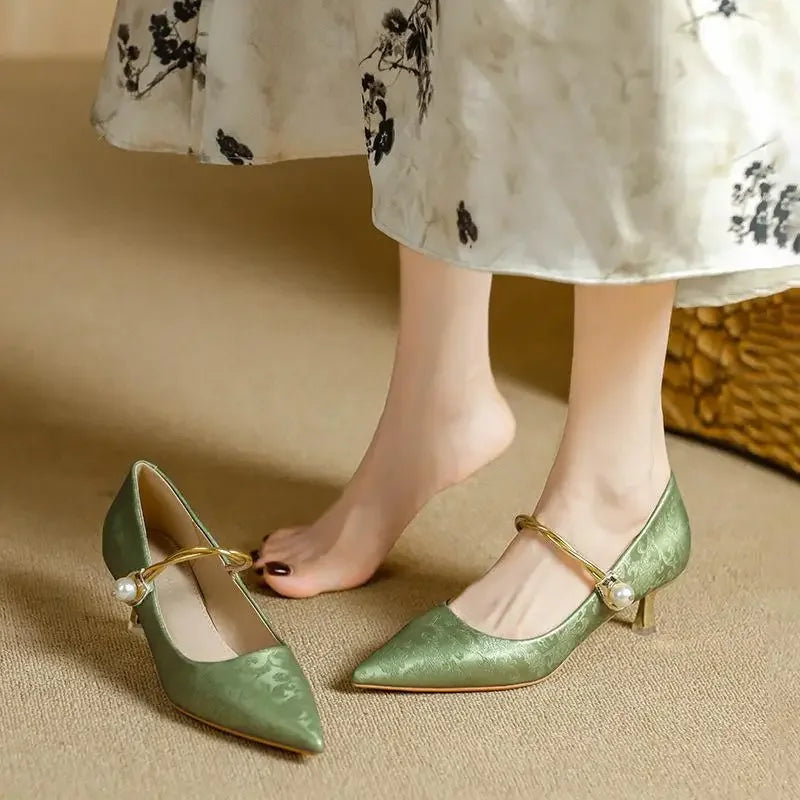 Eugenie | Pointed-Toe Pearl Heels