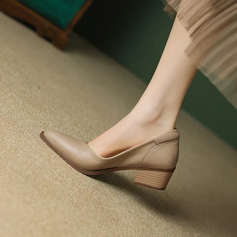 Juliet | Pointed-Toe Block Heel Pumps