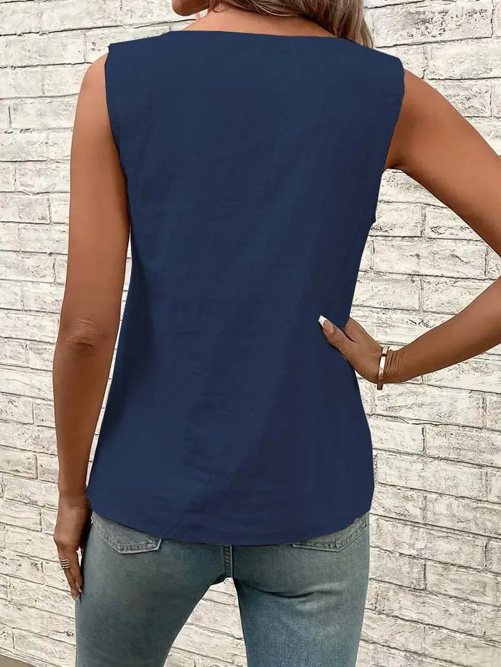 Lena | Elegant Button-Detail Tank Top
