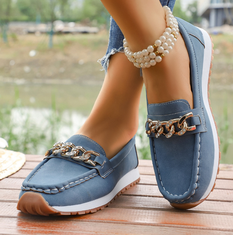 Wendy | Chain-Detail Loafers