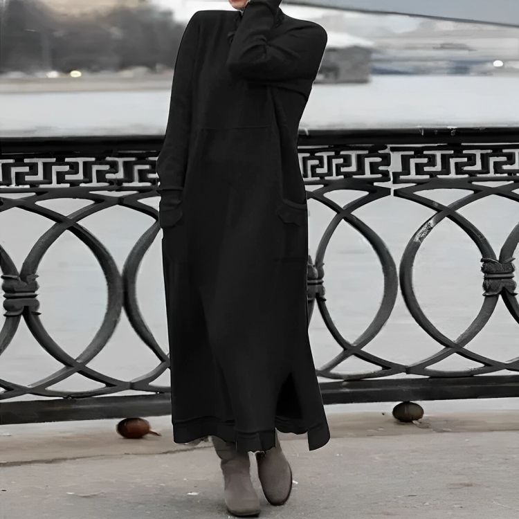 Thalia | Relaxed Turtleneck Maxi Dress