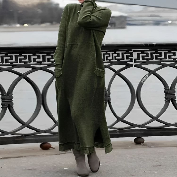 Thalia | Relaxed Turtleneck Maxi Dress