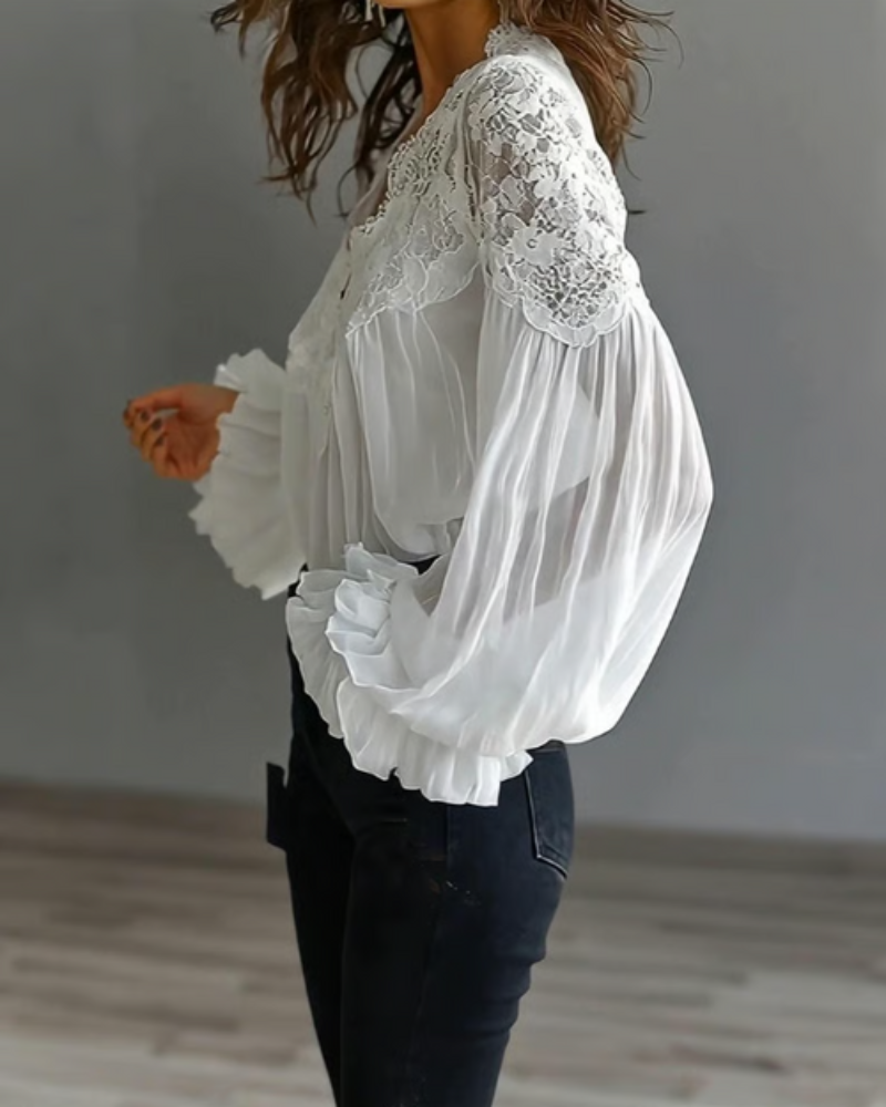 Elara | Romantic Lace Blouse
