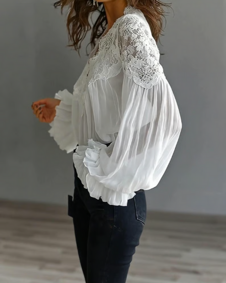 Elara | Romantic Lace Blouse