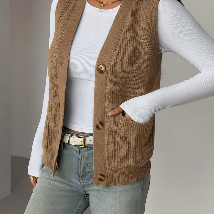 Fern | Buttoned V-Neck Knit Vest
