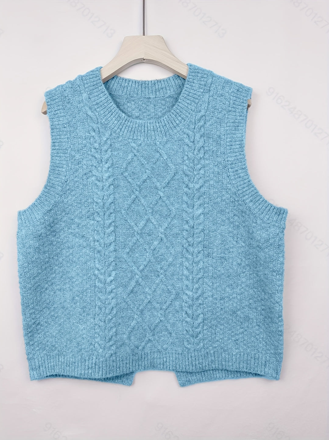 Beatrise | Classic Cable-Knit Sweater Vest