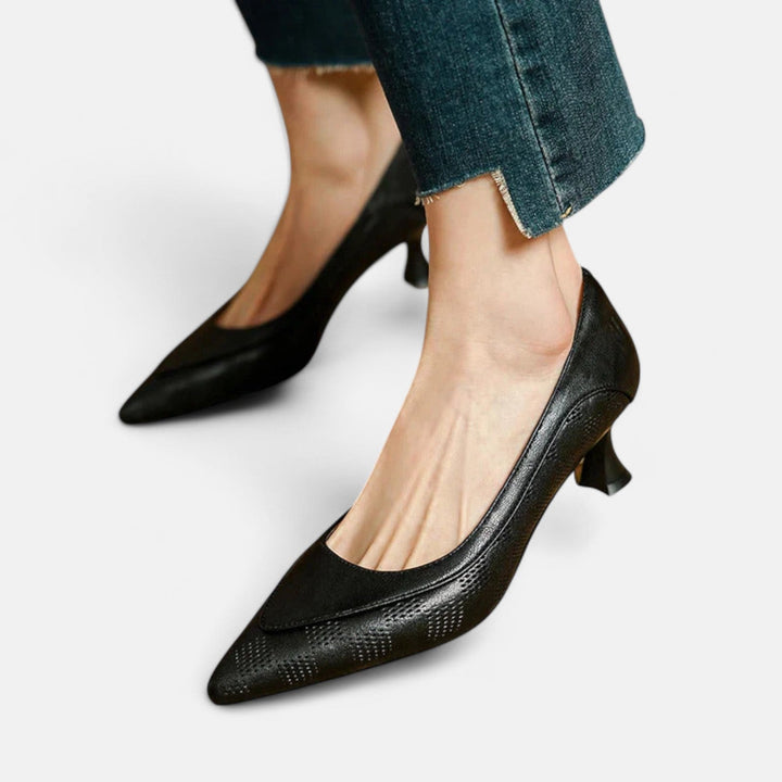 Rhea | Refined Pointed Kitten Heels
