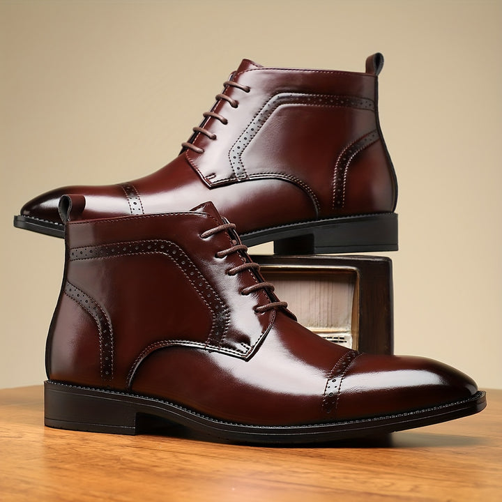 Ashford | Classic Cap-Toe Lace-Up Boots