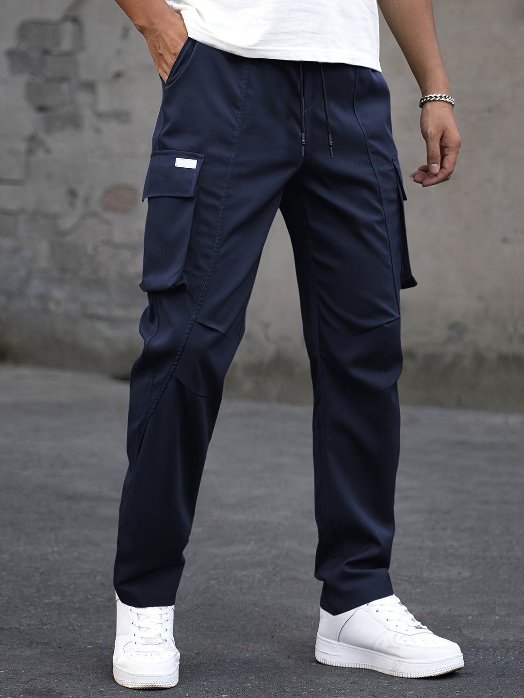 Brooks | Men's Tapered Cargo Drawstring Trousers