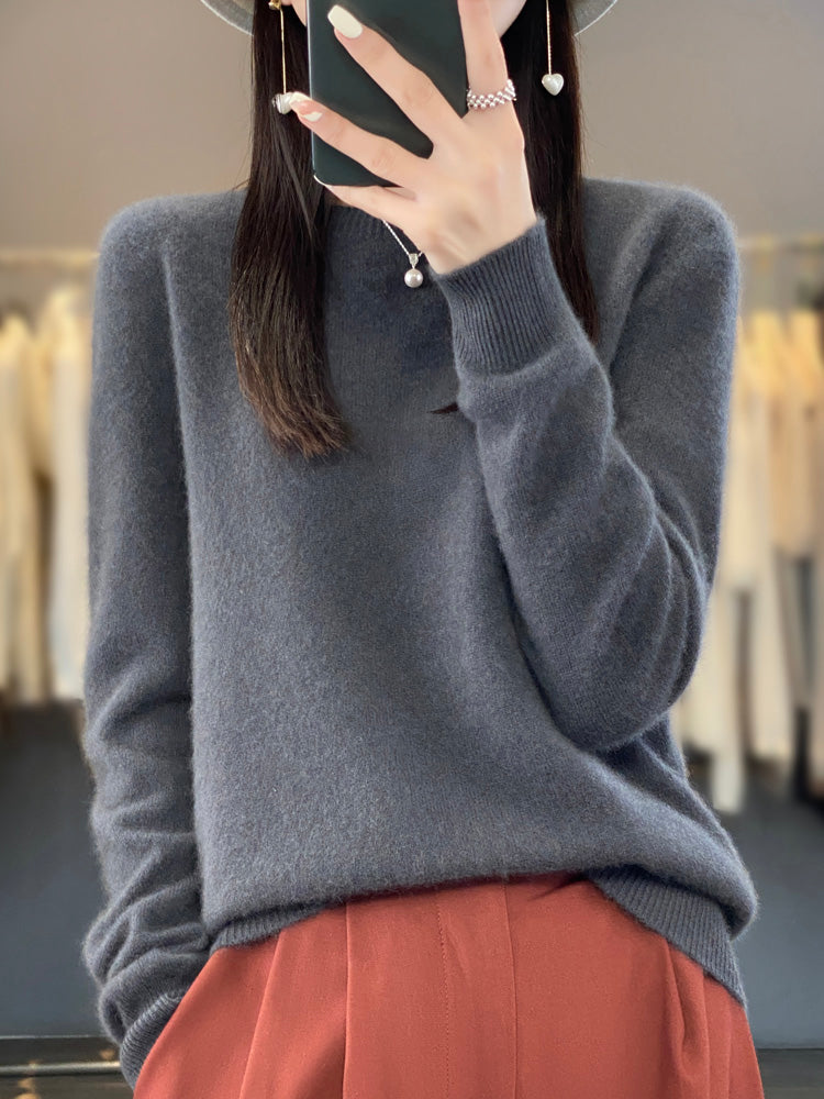 Adrienne | Soft Round-Neck Sweater
