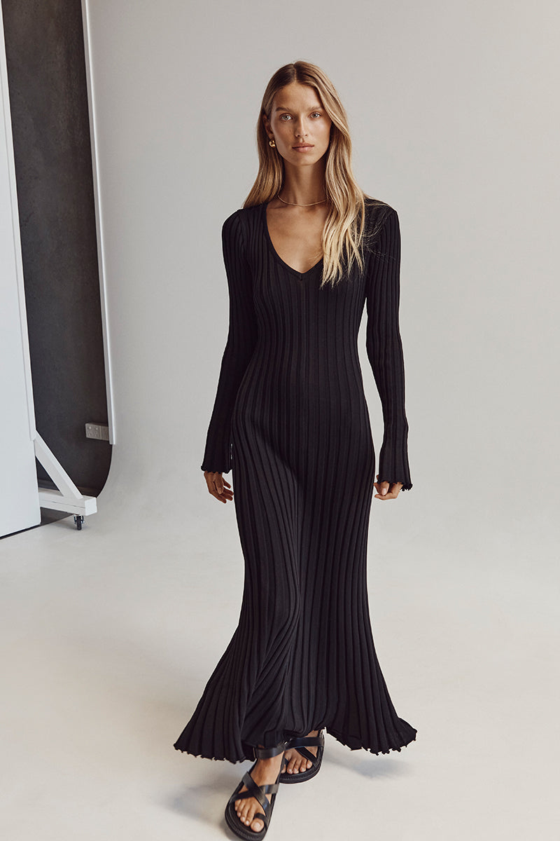 Freya | Elegant Ribbed Midi Dress