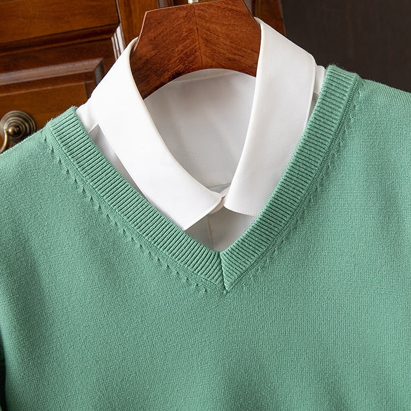 Oliver | Classic V-Neck Sweater