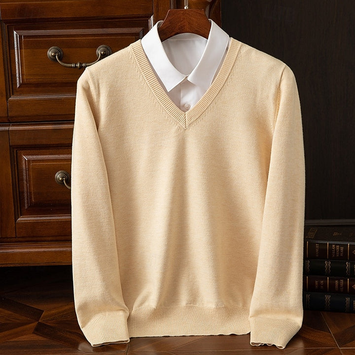 Oliver | Classic V-Neck Sweater