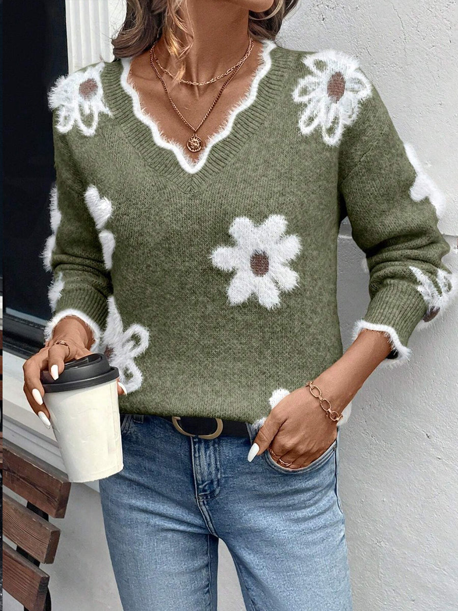 Carlotta | Floral Scalloped V-Neck Sweater